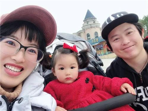 国产夫妻自拍在线,私密生活瞬间，揭秘家庭情感世界